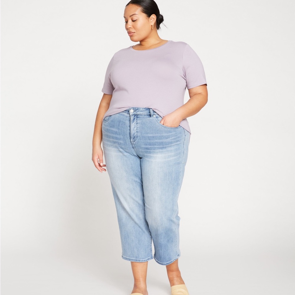 Universal Standard Bae Boyfriend Crop Jeans Light Blue Size 18 Stretch